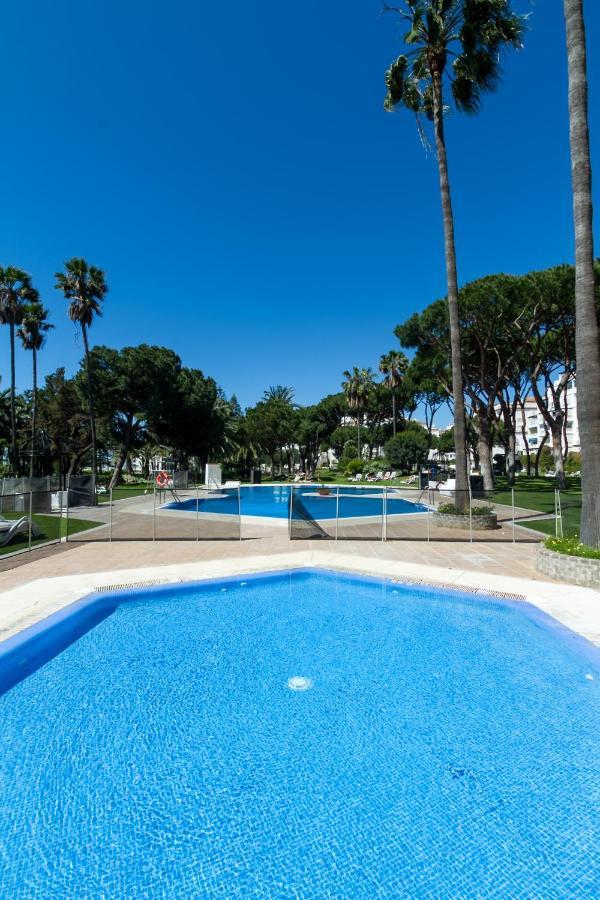 Marbella Banus Suites - Bird Of Paradise Playas Del Duque Banus Suite Apartment Buitenkant foto